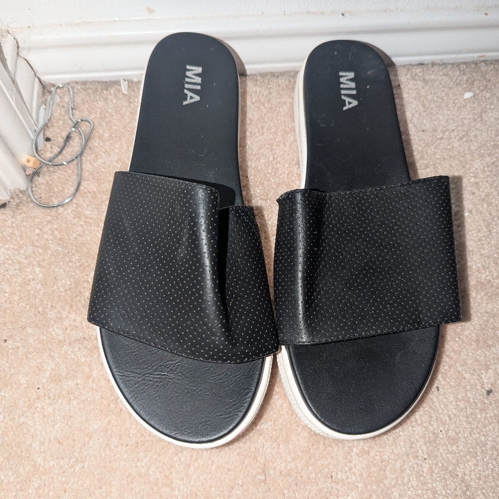MIA Black Slide Sandals size 10